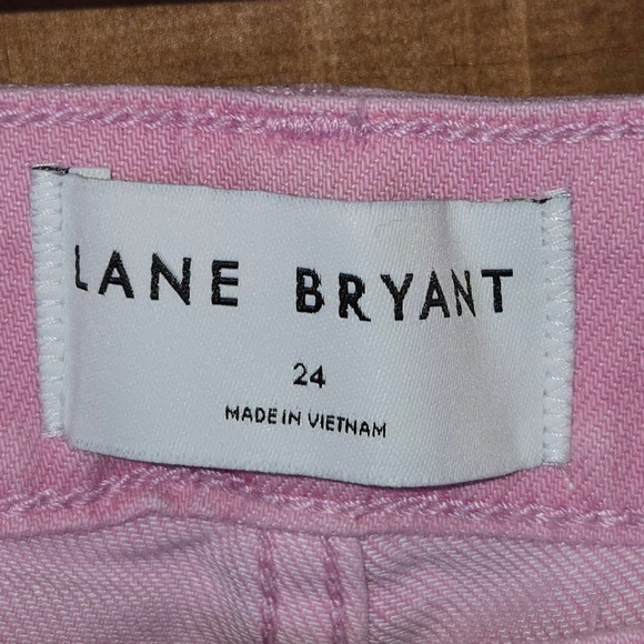 Lane Bryant Women Size 24 Pink Straight Crop Mid Rise Jeans - Picture 2 of 5